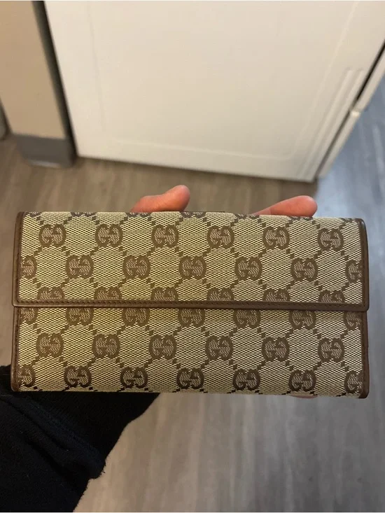 Gucci Beige and Brown Signature GG Continental Wallet in excellent condition - Picture 4 of 8